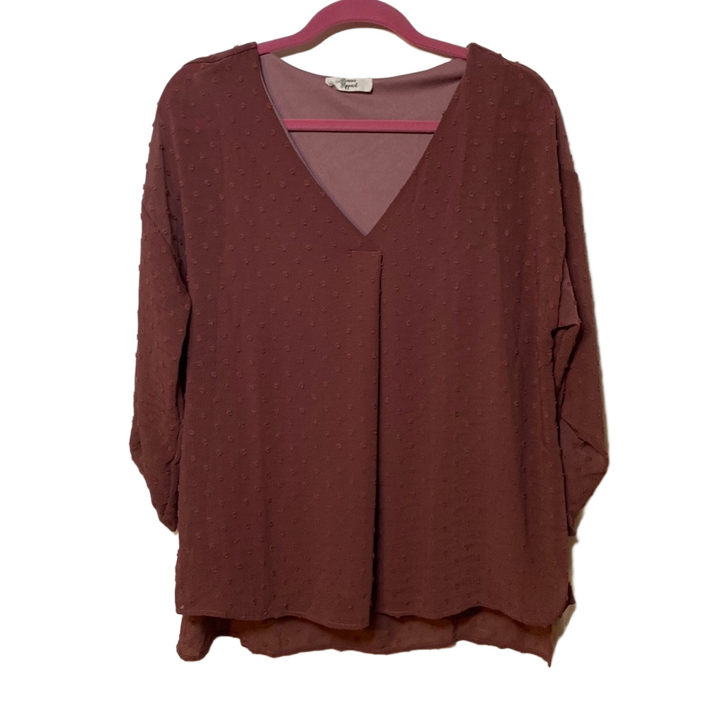 2/$18 Beacon Apparel NWOT flowy pink top w/swiss dots (Stitch Fix)
